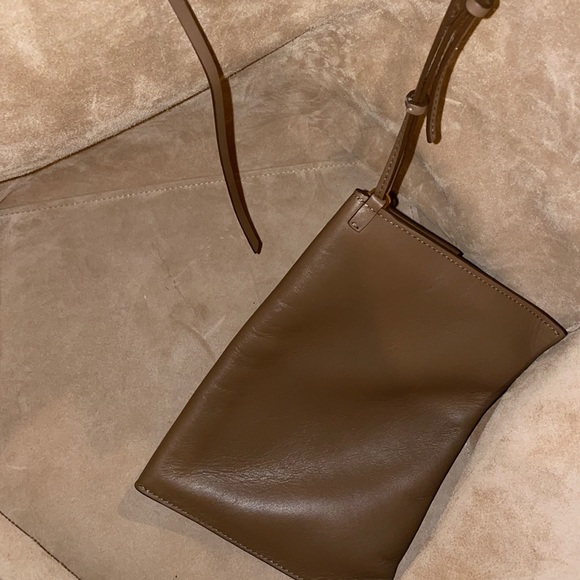 Making room - Picture 3 of 6